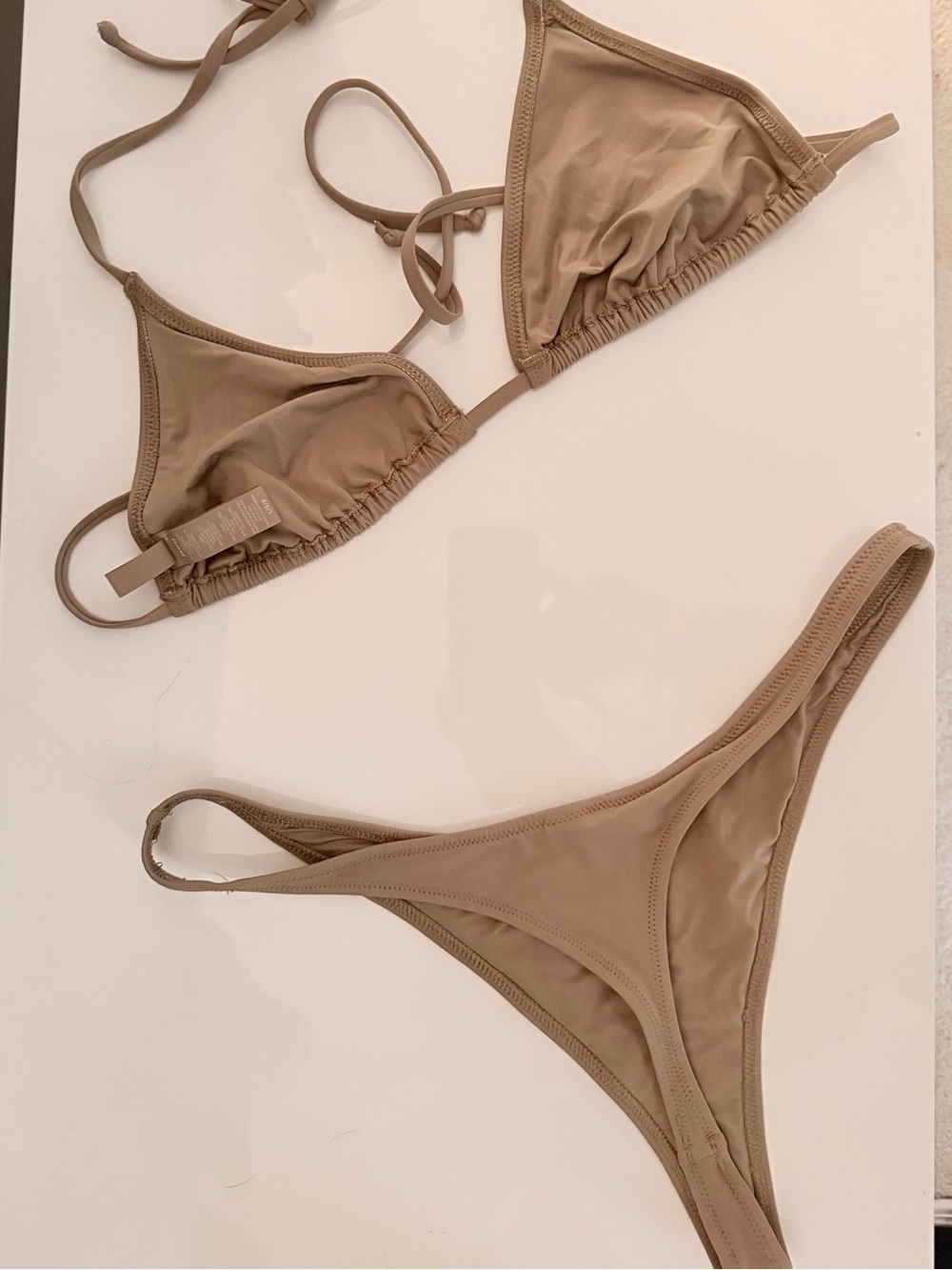 SKIMS Bikini triangle top and thong bottom *NUDE - Picture 7 of 11